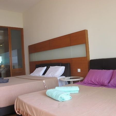 Luxury Suites @ Straits Quay Tanjung Bungah  Luaran gambar