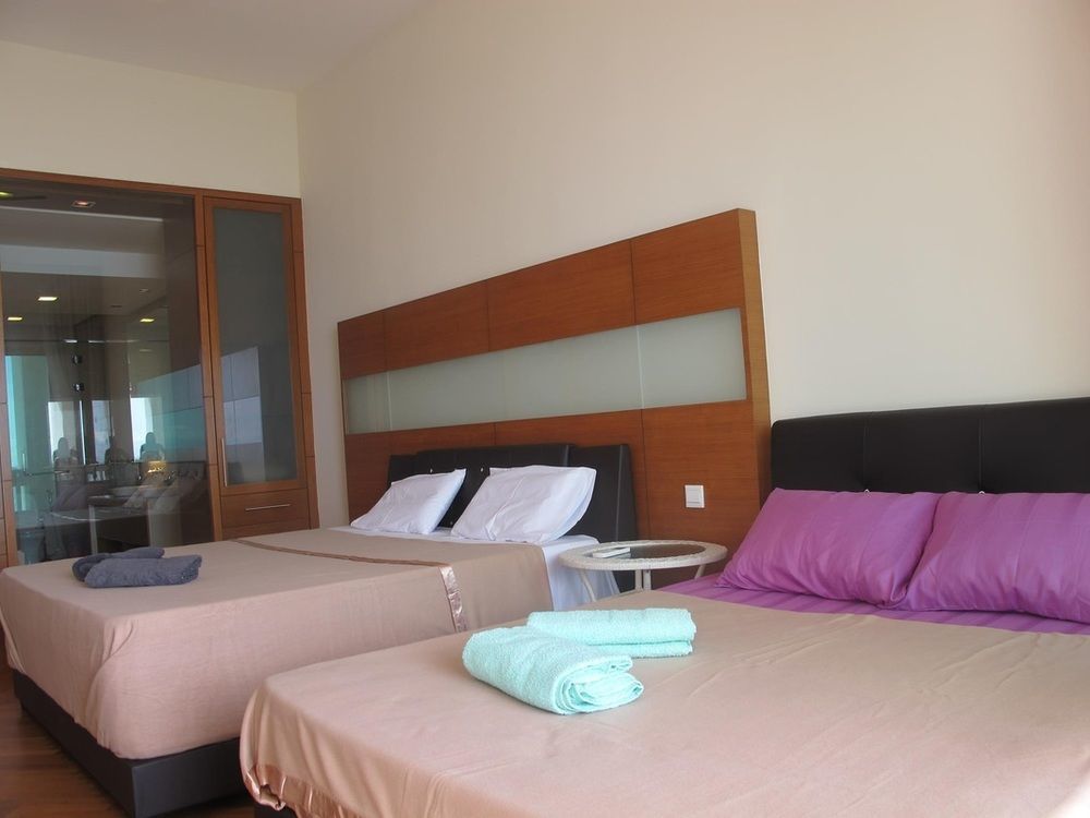 Luxury Suites @ Straits Quay Tanjung Bungah  Luaran gambar