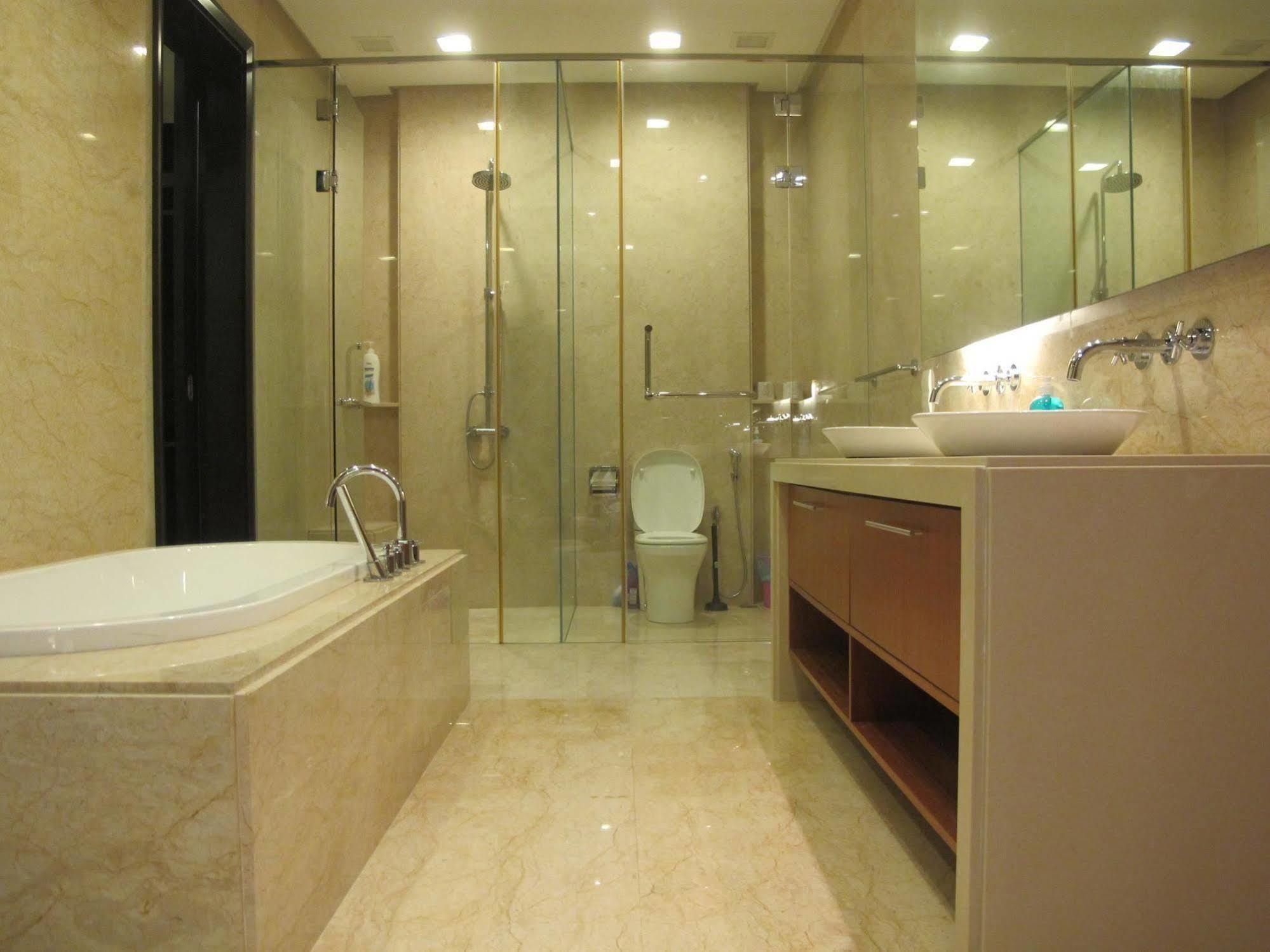 Luxury Suites @ Straits Quay Tanjung Bungah  Luaran gambar