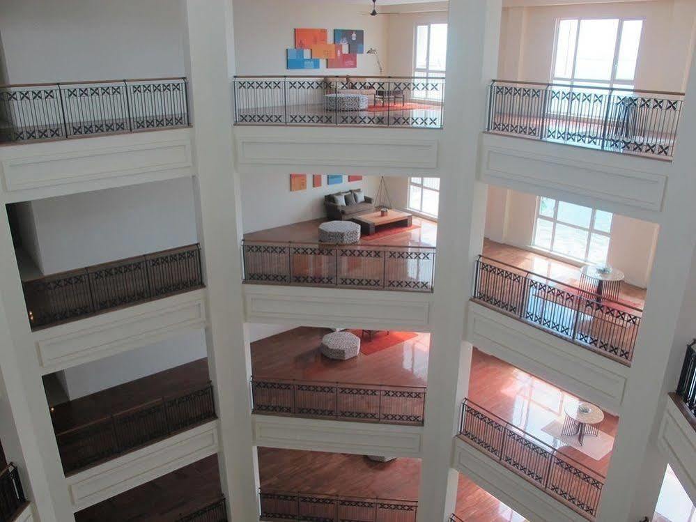 Luxury Suites @ Straits Quay Tanjung Bungah  Luaran gambar